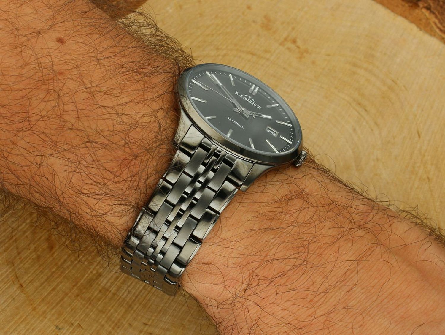 Klasyczny zegarek Bisset BIS090 BSDF38 Swiss Made. Mechanizm kwarcowy, tarcza czarna, szafirowe szkiełko, stalowa koperta i bransoleta grafitowa, wodoszczelność 1.jpg